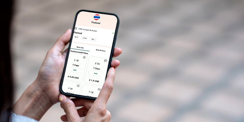 person using Airhub's Thailand eSIM plans