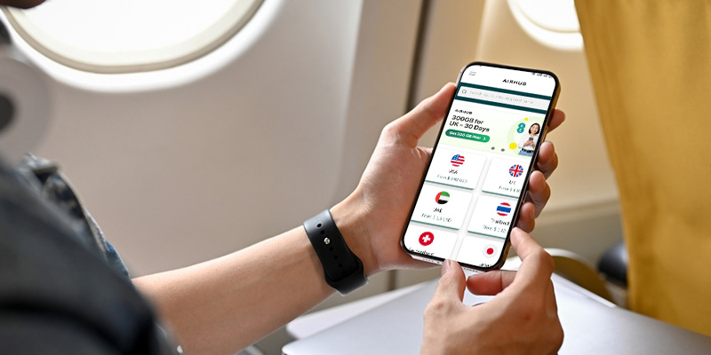 Person using Airhub's UK eSIM plans on mobile